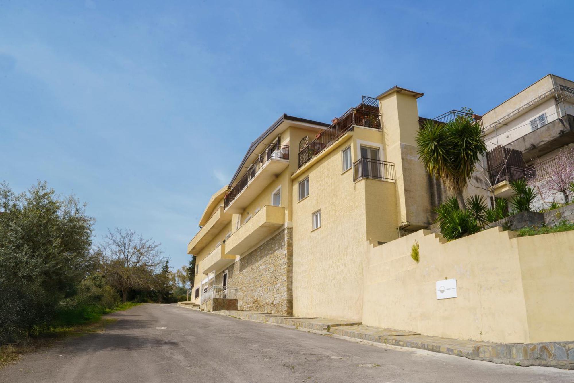 Il Panorama Housing Cilento Aparthotel Santa Maria di Castellabate Εξωτερικό φωτογραφία